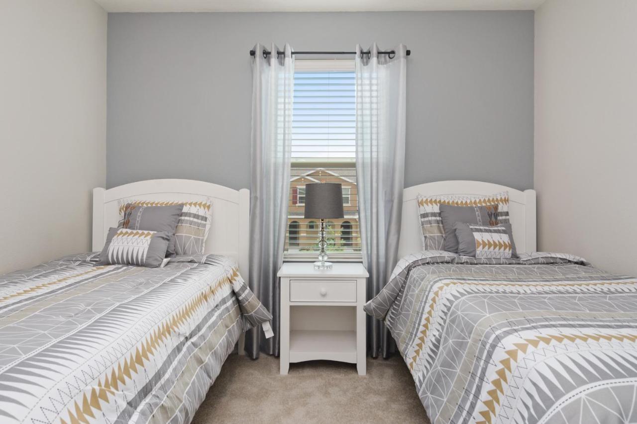Family Friendly Four Bedrooms 5147A キシミー エクステリア 写真